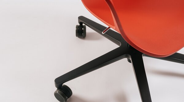 Vitra designové kancelářské židle Hal Armchair Studio