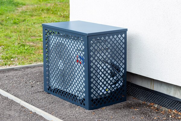 Trestles Kryt klimatizace a jednotky tepelného čerpadla Velikost: S- 751x960x563mm KRKM-S-7016