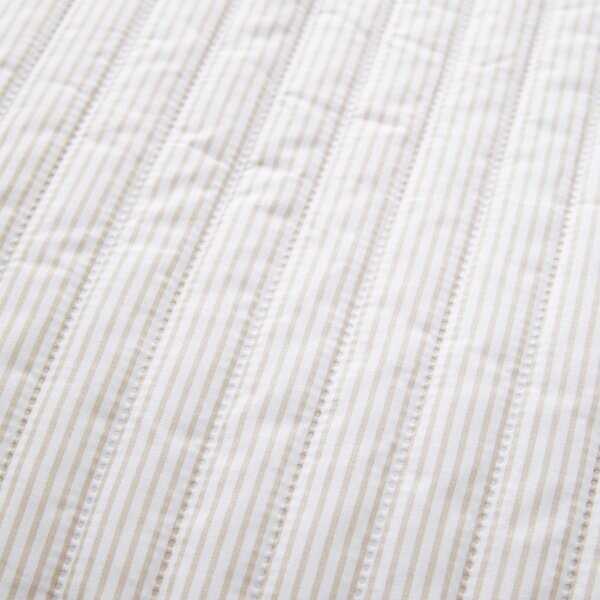 Béžový prošívaný přehoz 220x230 cm Stripe – Catherine Lansfield
