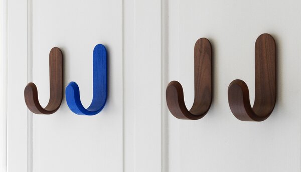 Normann Copenhagen designové nástěnné věšáky Curve Hooks