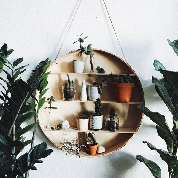 Ferm Living designové police Round Dorm