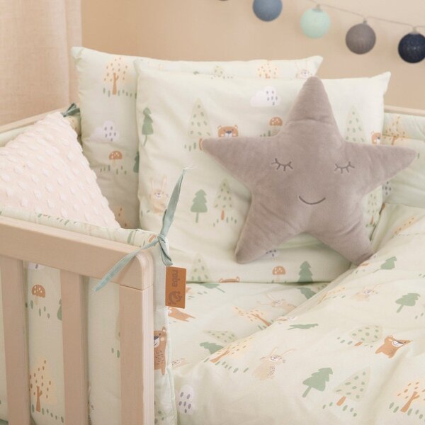 Světle zelený bavlněný mantinel do postýlky 170 cm Woodland Buddies – Roba