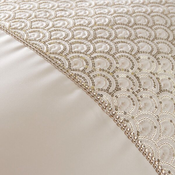Béžové povlečení na dvoulůžko/prodloužené z mikrosaténu 230x220 cm Deco Sequin – Catherine Lansfield